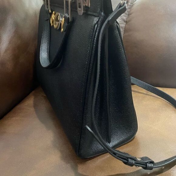 GUCCI•Zumi‎ Medium Top Bag - Picture 11 of 15